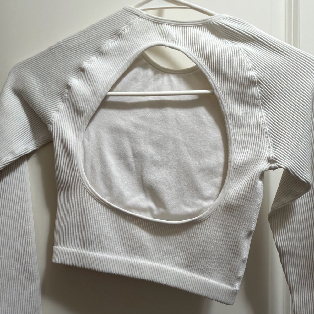White Ribbed Crop Top - Picture 2 of 2